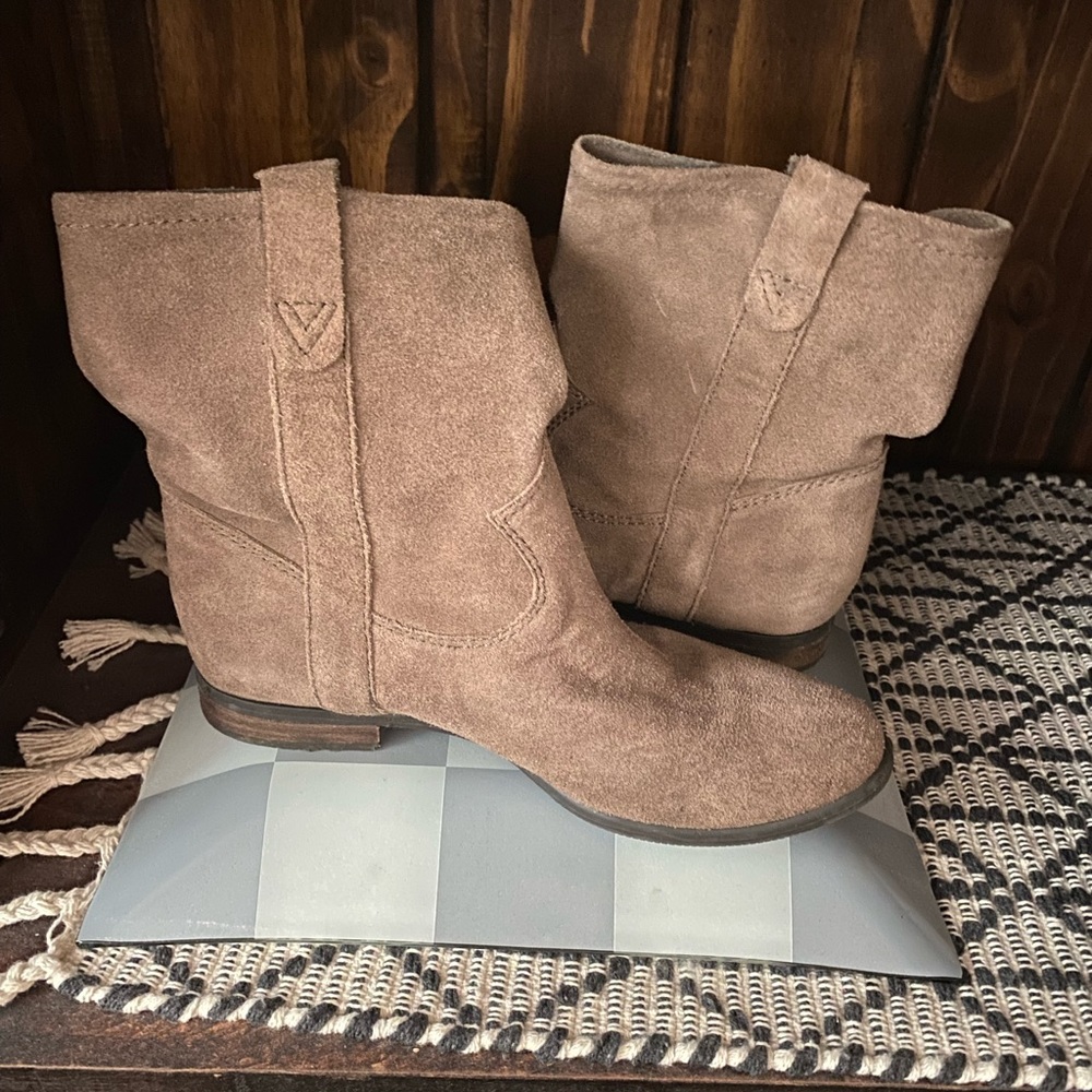 Vince Camuto boots